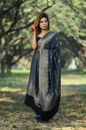 ELEGANT BLACK  COLOUR ZARI SHAWL ENHANCES SOPHISTICATION AND POWER  COMFORTABLE FOR ALL EVENTS